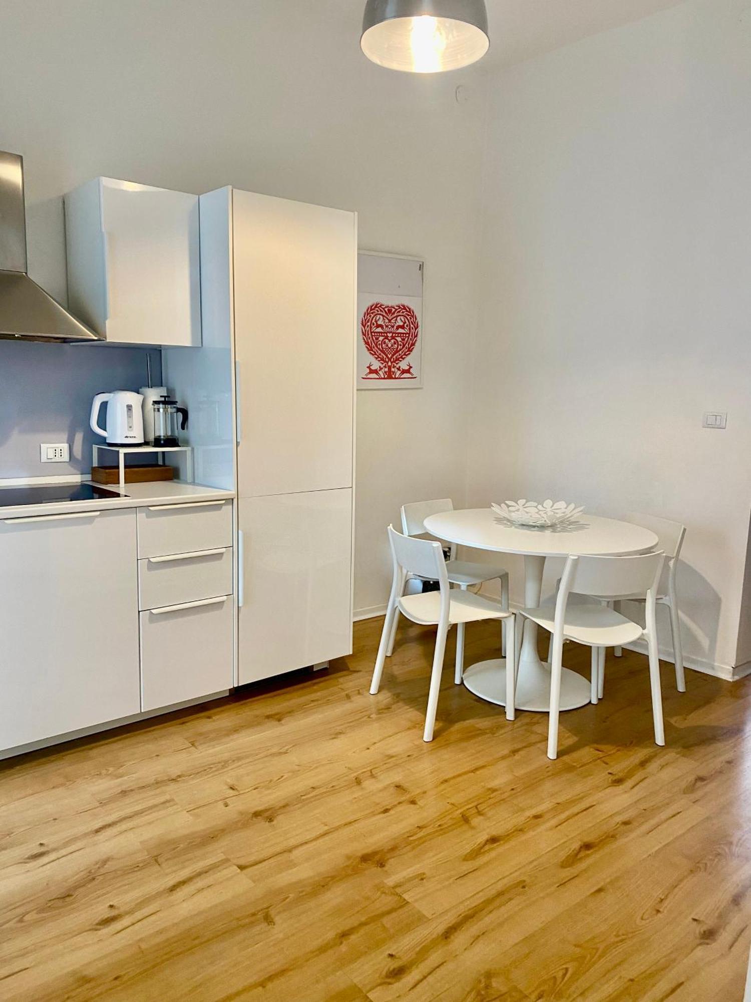 Piazza Garibaldi Eleganti Suite Con Sauna Udine Kültér fotó